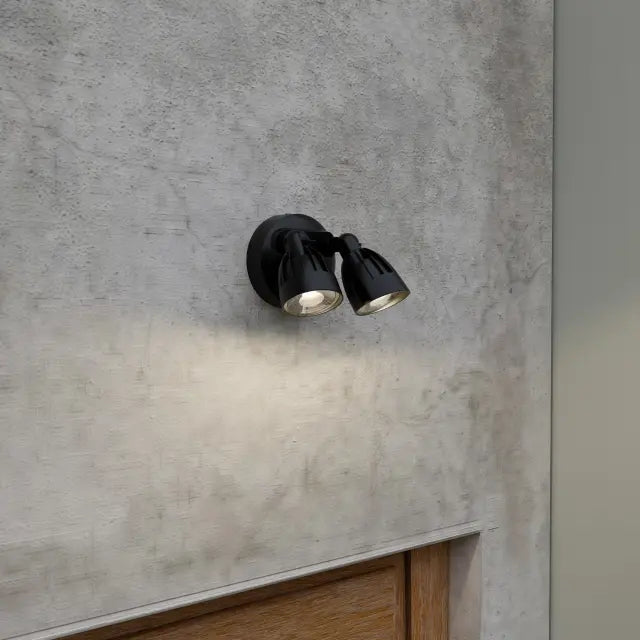 NIGHTHAWK LED FLOOD DOUBLE BLACK WITH SENSOR