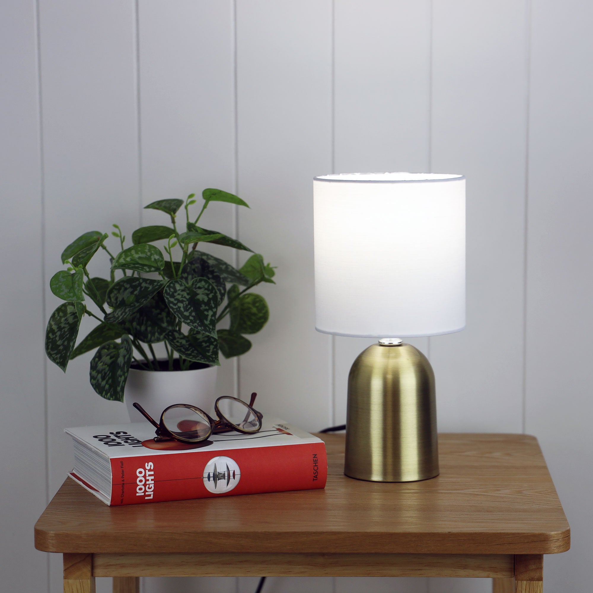 Espen Touch Table lamp Antique Brass