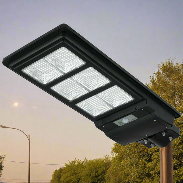 Epsilon Solar Powered Street Light with remote – Direct Lighting Albany