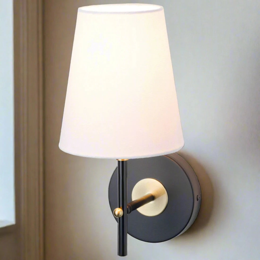 Wilshire Wall Light